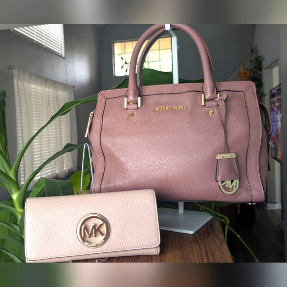 Michael Kors Collins Medium Satchel Handbag Dust pink ๐ Bag. - Picture 1 of 16